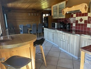 Frigorifero, microonde, forno, lavastoviglie