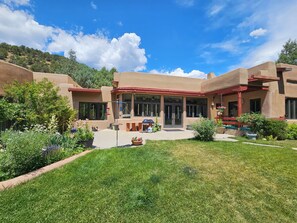 Exterior - The 5 Star Compound  is a Beautiful Secluded Property in Taos NM (Taos)