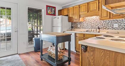 Five Points Dawg Crib On Campus