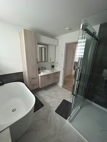 Condo 6 1/2 à Longueuil Près du Pont Jacques-cartier