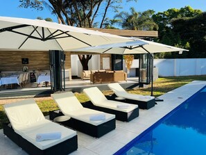 Outdoor pool - Residence Hotel Zimbabwe (Harare)