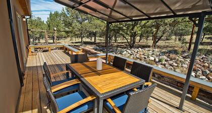 Pinewood Family Retreat House with Game Room and Pool Table