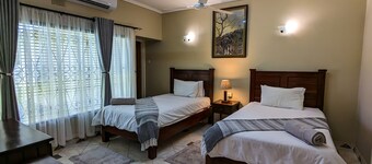 Room-zambezi Family Lodge - Buffalo Room