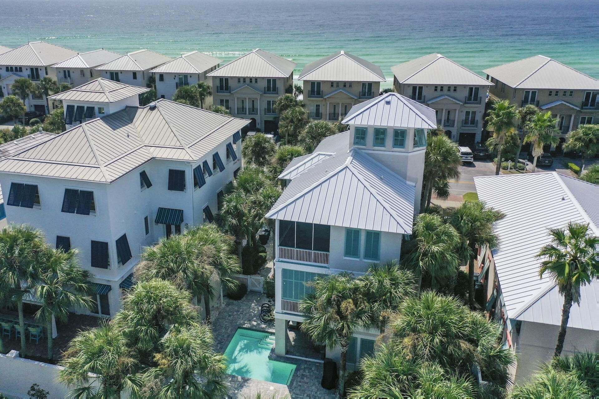Fall Dates Available! Beach Community! Private Pool! 5 Adult Bikes!