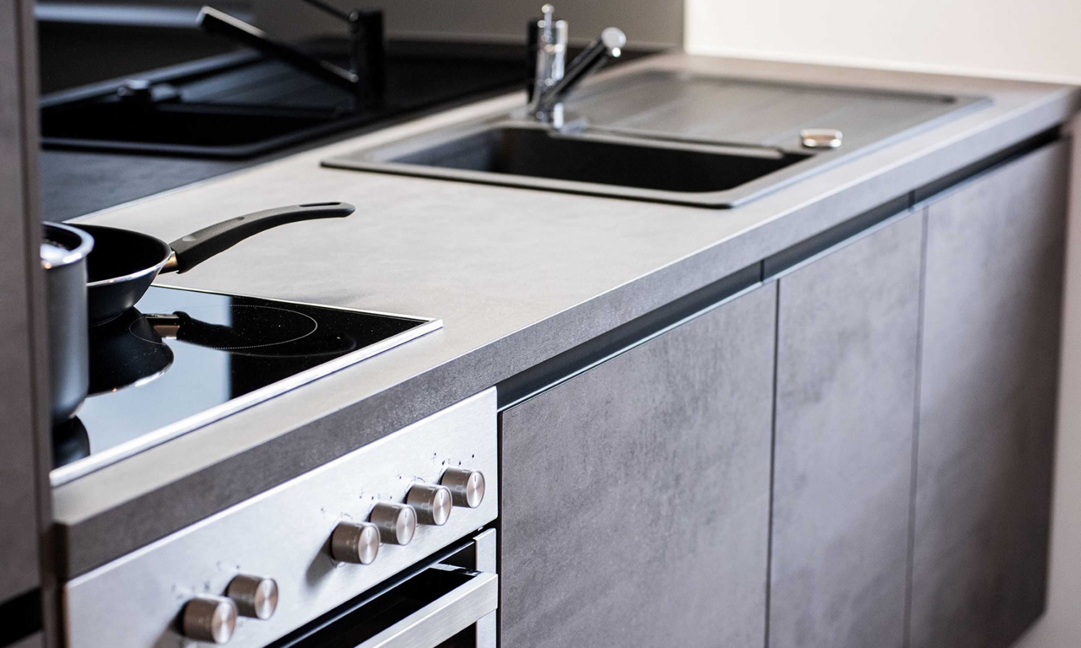 Deluxe Suite, 2 Bedrooms | Private kitchen | Fridge, oven, stovetop, dishwasher