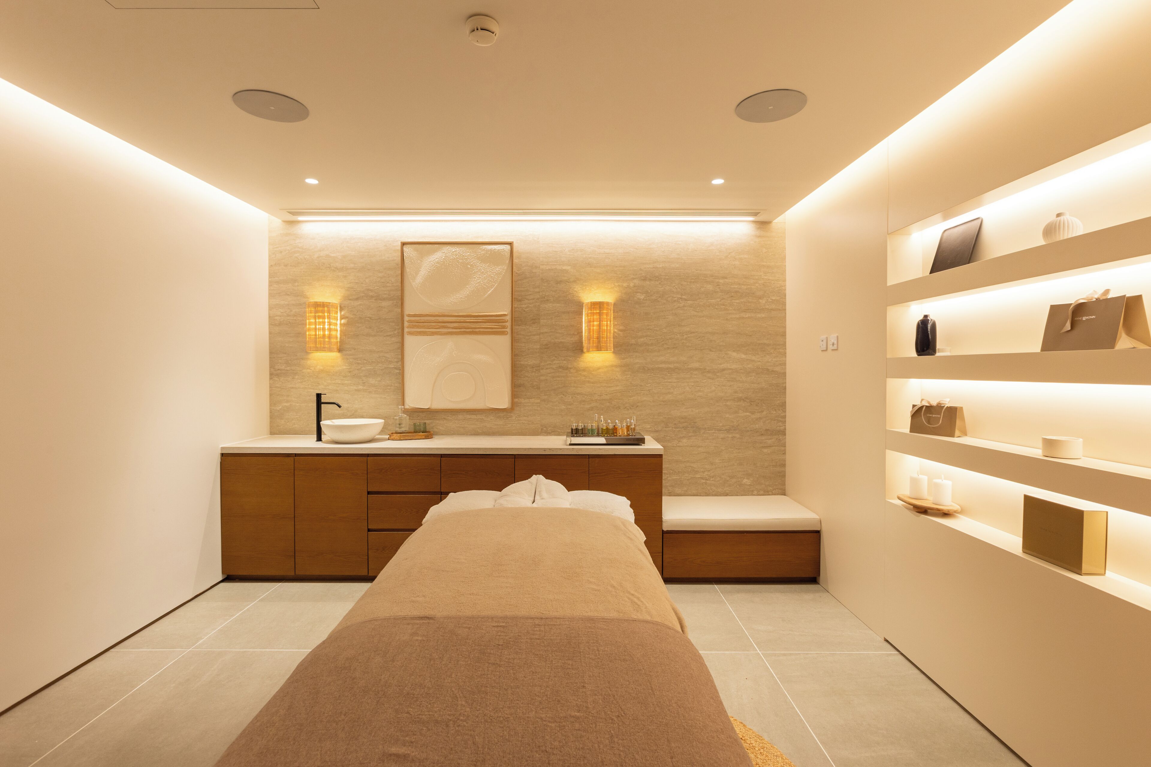 Sauna, bain à remous, hammam, massages