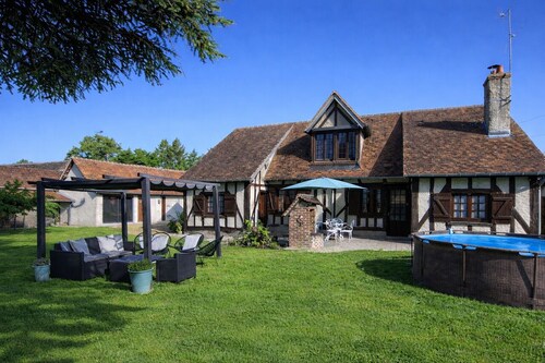 La Demeure du Cerf: 6-p cottage, pool, jacuzzi, near Beauval, Orléans, Lamotte.