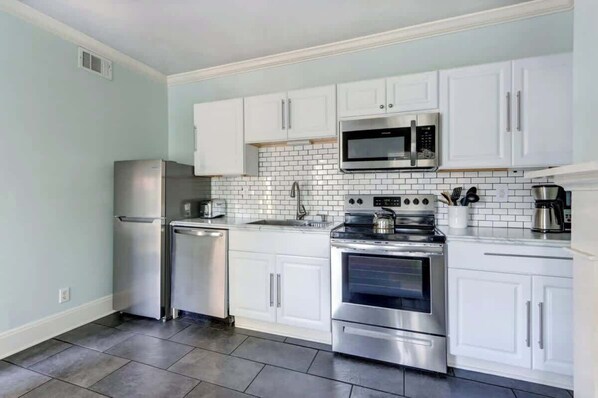 Fridge, microwave, oven, stovetop