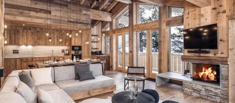 Chalet, wifi, sauna, terrace, fireplace or stove, parking, tv, ski locker, 150m², Val d'Isère