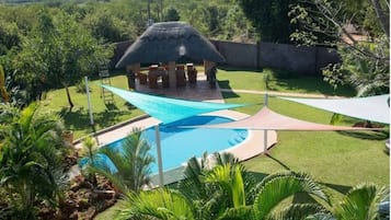 Zimmer, 1 Schlafzimmer, barrierefrei, Terrasse | Pool | Außenpool