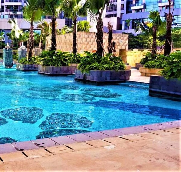 Indoor pool, outdoor pool