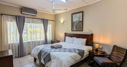 Room in Villa - Zambezi Family Lodge - Lion Room