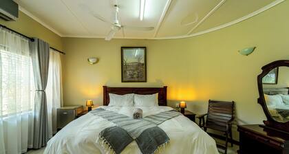 Room-zambezi Family Lodge - Lion Room