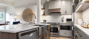 Outpost: Mountain Alder 823 - Wooded Views!