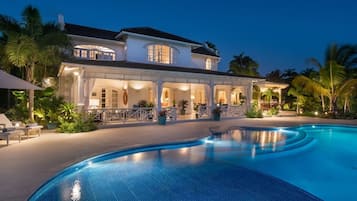 Villa, 3 Bedrooms | Pool