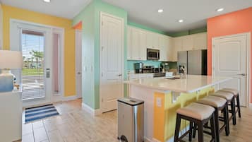 Villa, 3 Bedrooms | Private kitchen | Fridge, oven, coffee/tea maker, toaster