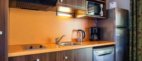 Fridge, microwave, dishwasher, coffee/tea maker