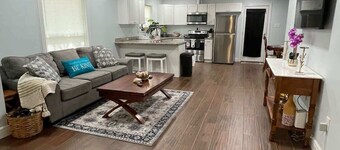 Close to LSU & Health District 3BR 2BA whole House