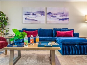 House, Multiple Beds, Pool Access, Pool View (Willows Rest Retreat) | Living area | 50-inch flat-screen TV with digital channels - Willows Rest Retreat – Pool | Pool Table | Firepit (Phoenix)