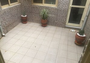 Executive Suite | Individually decorated, individually furnished, desk, laptop workspace - Royale Crown Villa Apartment (Abuja)