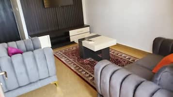 Executive Suite | Living area