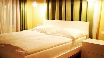 2 Schlafzimmer, Bügeleisen/Bügelbrett, WLAN, Bettwäsche