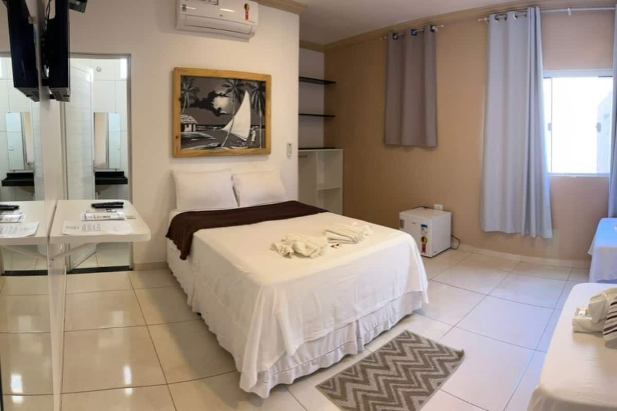 Chambre Quadruple, plusieurs lits | 1 chambre, Wi-Fi gratuit, draps fournis