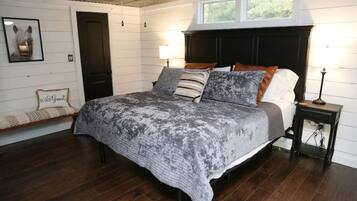 2 Schlafzimmer, BĂŒgeleisen/BĂŒgelbrett, kostenloses WLAN, BettwĂ€sche