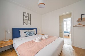 2 室のベッドルーム、アイロン / アイロン台、旅行用ベビーベッド、WiFi (無料)