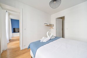 2 室のベッドルーム、アイロン / アイロン台、旅行用ベビーベッド、WiFi (無料)