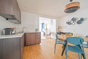 Fridge, microwave, dishwasher, coffee/tea maker - Appart 4pers#2 Bedrooms#Louvres#Palais Royal#Opéra (Paris)