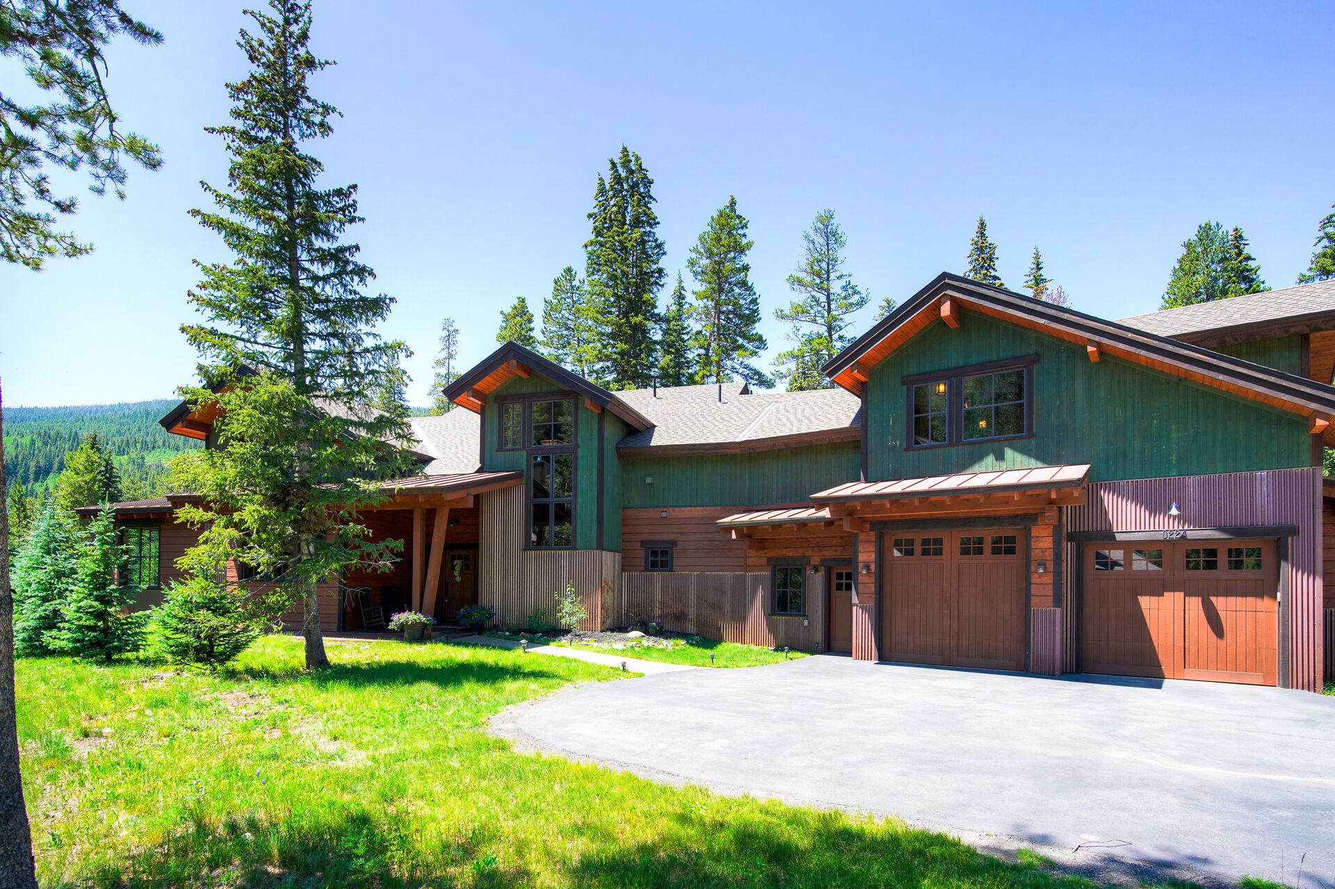 Cozy Breckenridge Ski Home Escape and relax in a secluded getaway. Sleeps 8
