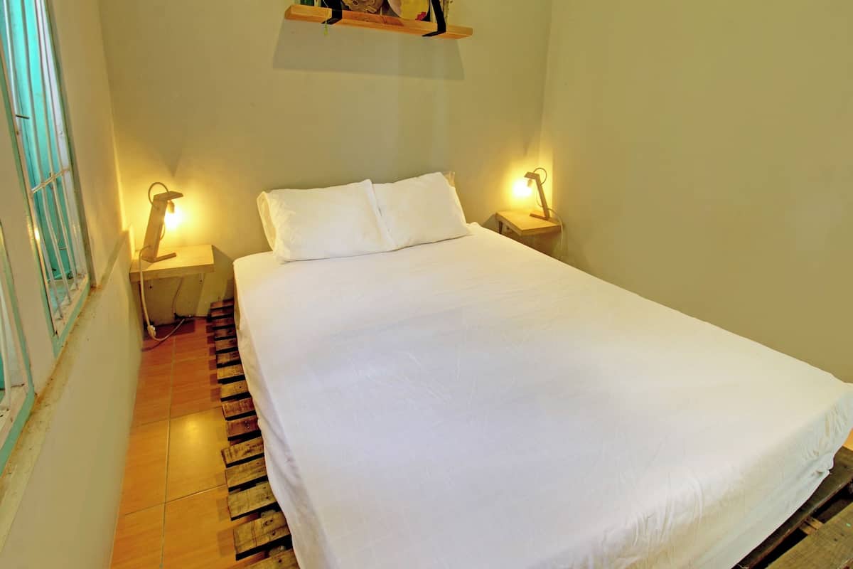 Deluxe Double Room | Desk, laptop workspace, free WiFi, bed sheets