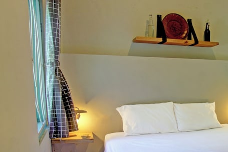 Deluxe Double Room | Desk, laptop workspace, free WiFi, bed sheets