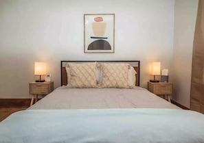 3 chambres, bureau, fer et planche à repasser, Wi-Fi gratuit