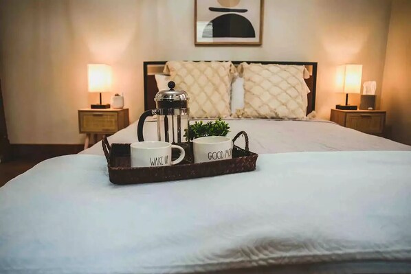 3 عدّة غرف نوم ومكتب ومكواة/لوح كي وواي فاي مجانًا