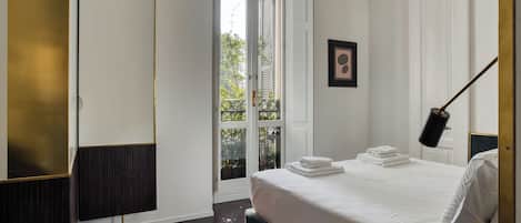 1 habitación, ropa de cama de alta calidad y escritorio