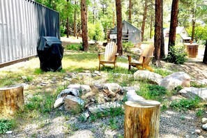 المنطقة المحيطة بالمنشأة