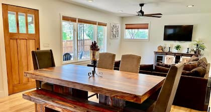 Upper apartment with deluxe kitchen, private W/D, & great location