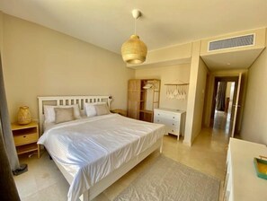 2 Schlafzimmer, Bügeleisen/Bügelbrett, WLAN