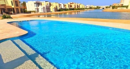 3-BR Duplex/Sharing pool