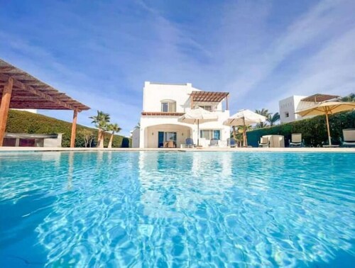 4BR/Villa/private pool