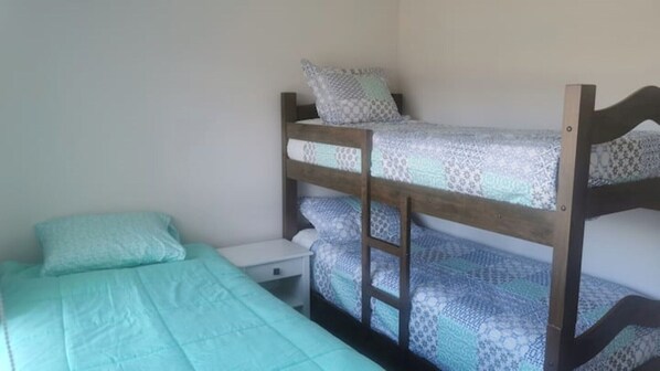 2 slaapkamers, wifi, beddengoed