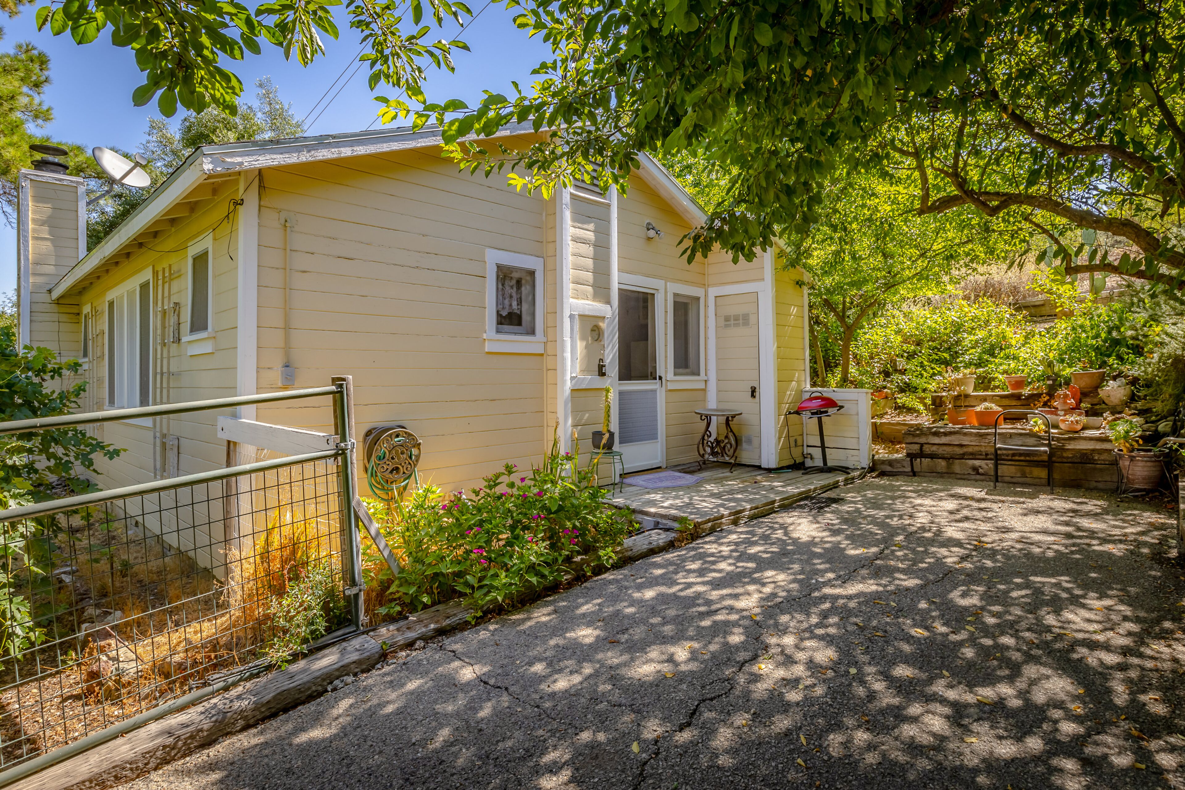 The Cottage Guest House | Cottage in Paso Robles near wineries