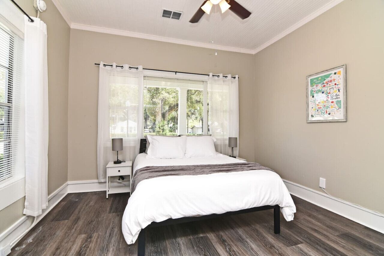 Cozy Studio in Winter Garden