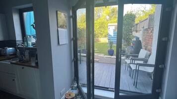 Basic House, Multiple Beds | Interior