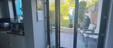 Basic House, Multiple Beds | Interior