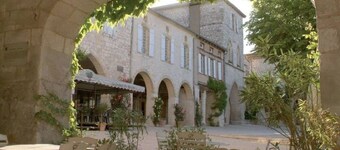 Luxury Dordogne Farmhouse - Private SwimmingPool, Parking, Views, Starlink