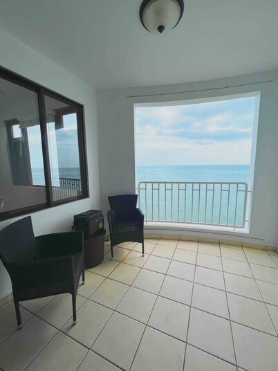 Rincon Ocean Front Sunset Apartment Getaway 2BR/BT