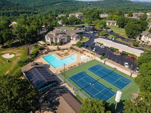 Sport court - New Mulligans Escape - Community Pool (Branson)